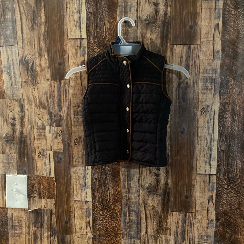 Cartwheel by Charlie Paige black quilted boys puffer vest size 2T